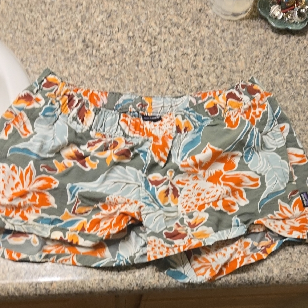 Floral Print Shorts in Orange and Gray